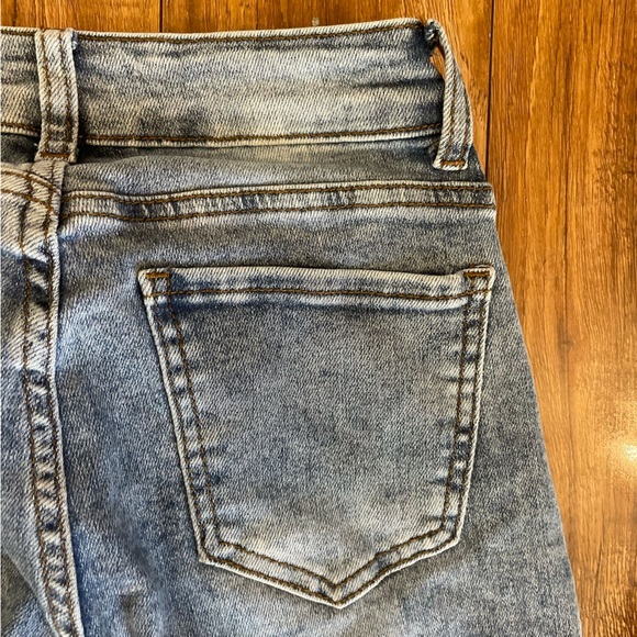 LOVE SOHO Women’s Light Blue High-Waisted Skinny Jeans Size 5 - Picture 10 of 12